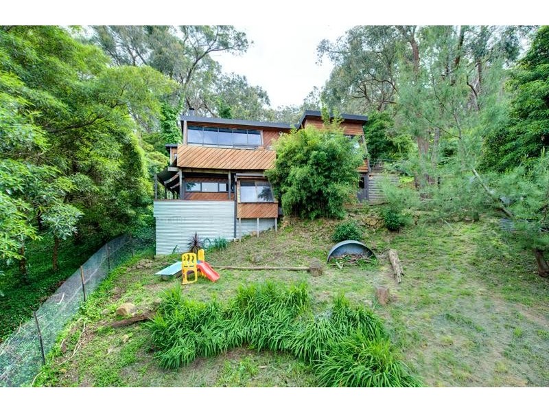 10 Barclay Avenue, Upper Ferntree Gully VIC 3156