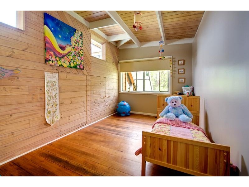 10 Barclay Avenue, Upper Ferntree Gully VIC 3156