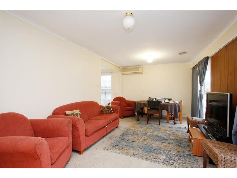 21 Holmes Road, Mooroolbark VIC 3138