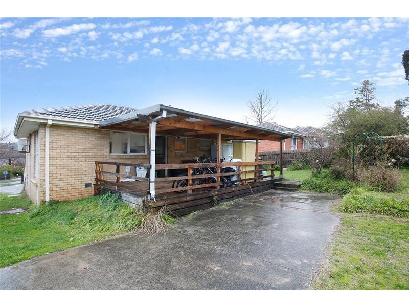21 Holmes Road, Mooroolbark VIC 3138