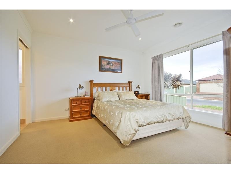 14 Lambeth Court, Point Cook VIC 3030