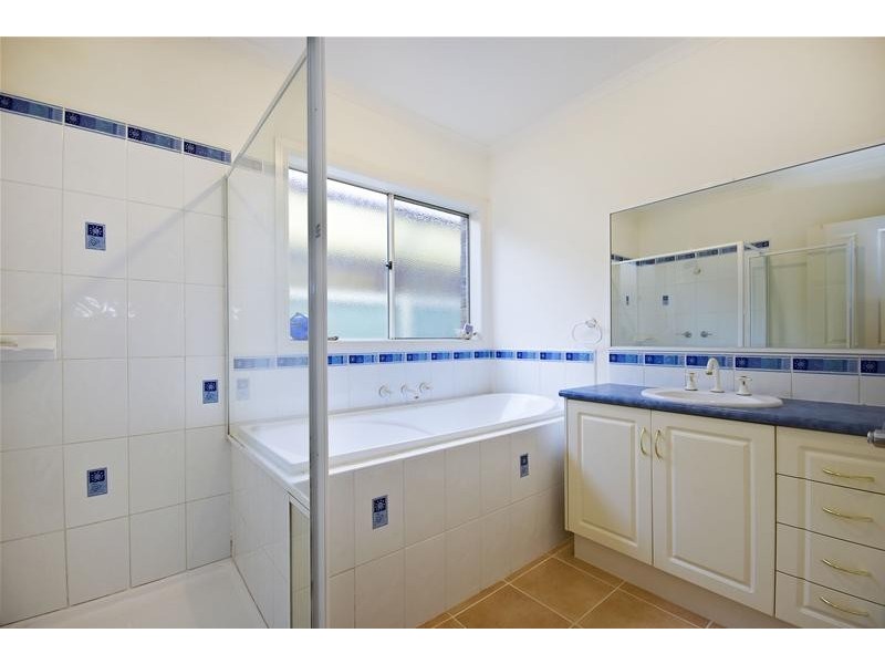 14 Lambeth Court, Point Cook VIC 3030