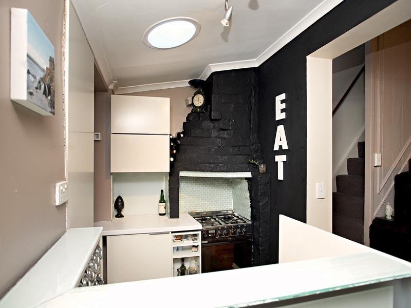 82 Munster  Terrace, North Melbourne VIC 3051