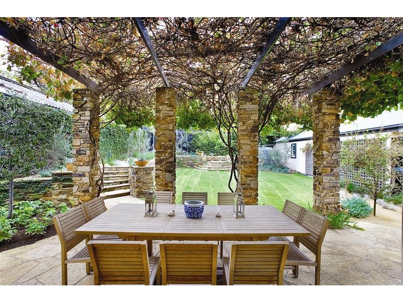 31 Dorrington Avenue, Glen Iris VIC 3146