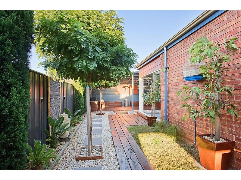 47 Dobell Crescent, Caroline Springs VIC 3023