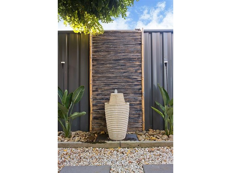 47 Dobell Crescent, Caroline Springs VIC 3023