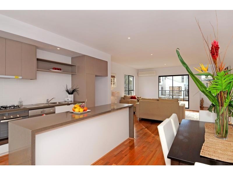 250A Stewart Street, Brunswick East VIC 3057