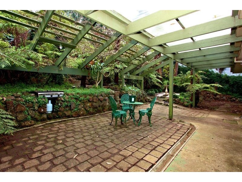 13 Claremont Avenue, The Basin VIC 3154