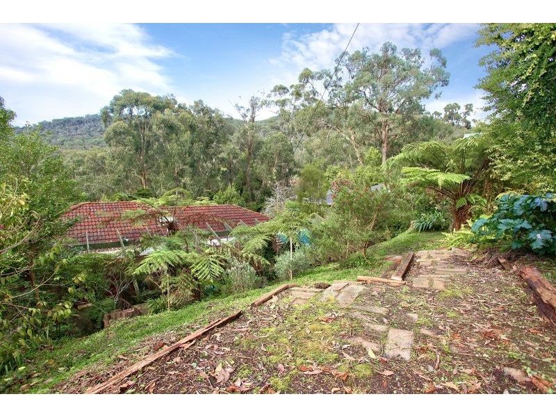 13 Claremont Avenue, The Basin VIC 3154