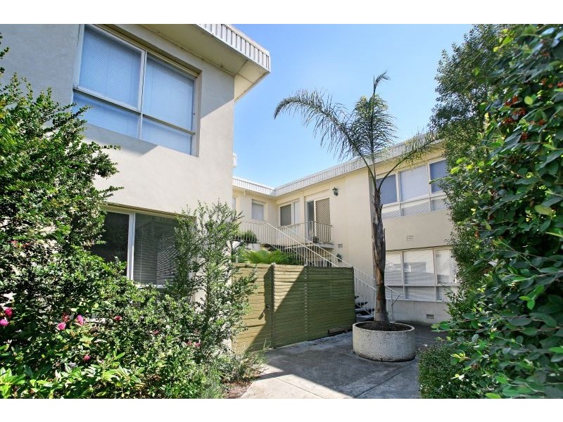 4/113 Tucker Road, Mckinnon VIC 3204