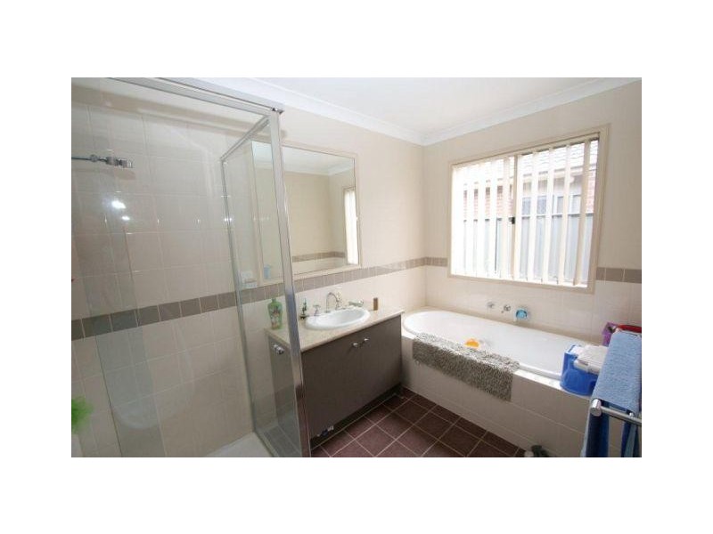 2 Fairbridge Road, Point Cook VIC 3030