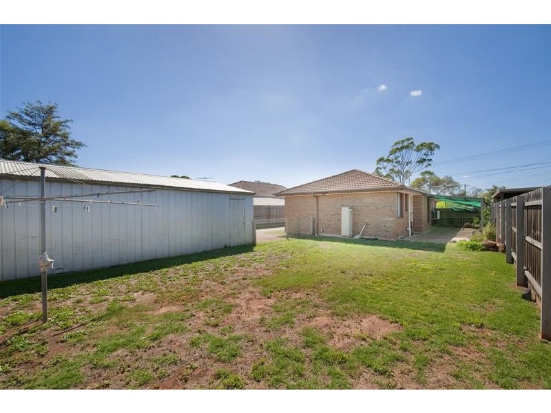 21 Wills Road, Melton South VIC 3338