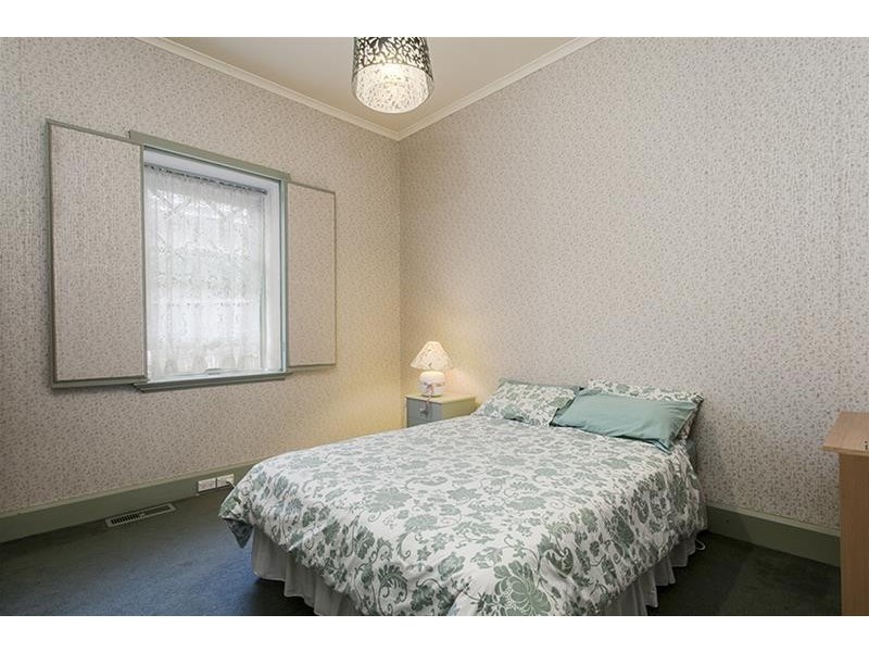 1 Wanawong Crescent, Camberwell VIC 3124