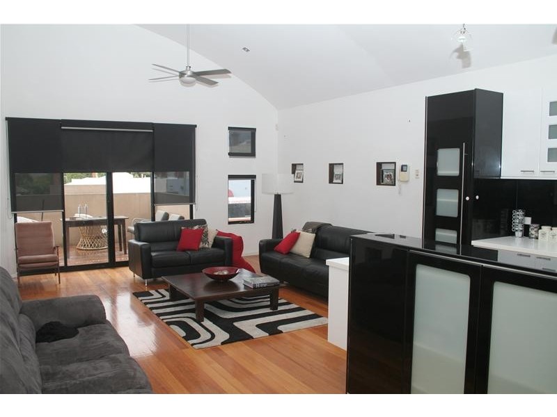 331 Melbourne Road, Newport VIC 3015