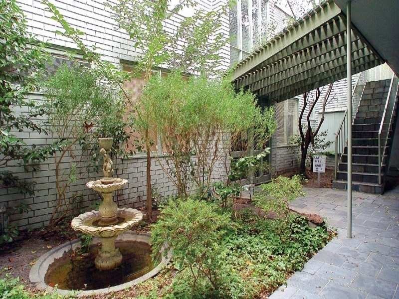 9/13 Lansdowne Road, St Kilda East VIC 3183