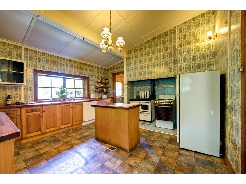 40 Beaconsfield- Emerald  Road, Emerald VIC 3782