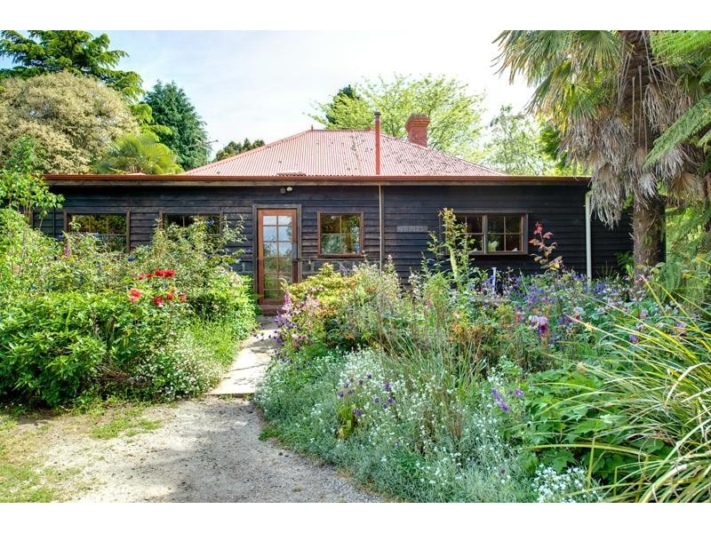 40 Beaconsfield- Emerald  Road, Emerald VIC 3782