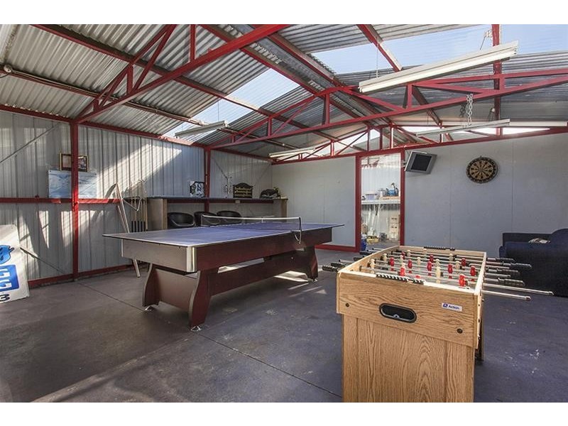 15 Lucas Avenue, Kilsyth VIC 3137