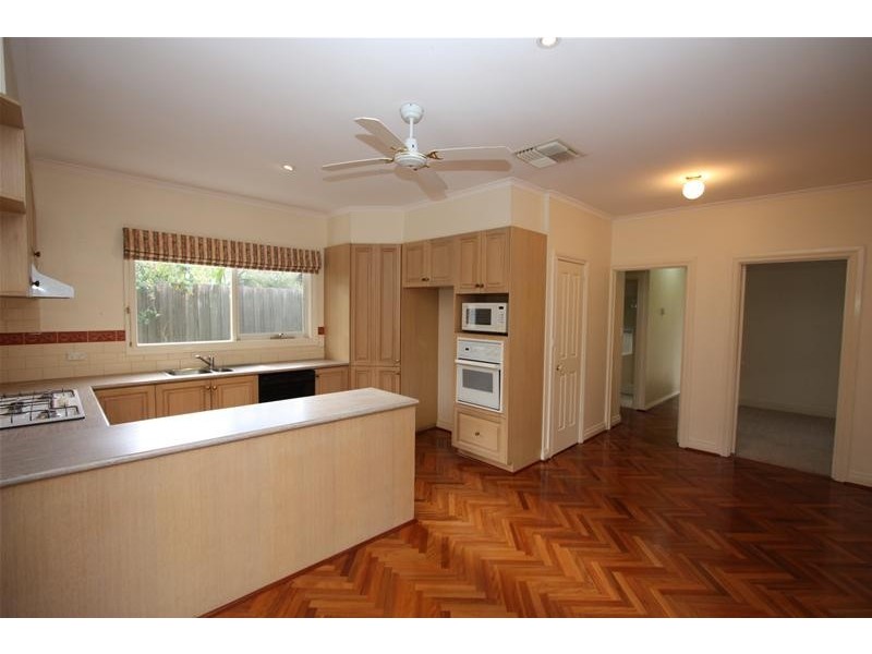 2/14 Hobart Street, Ringwood VIC 3134