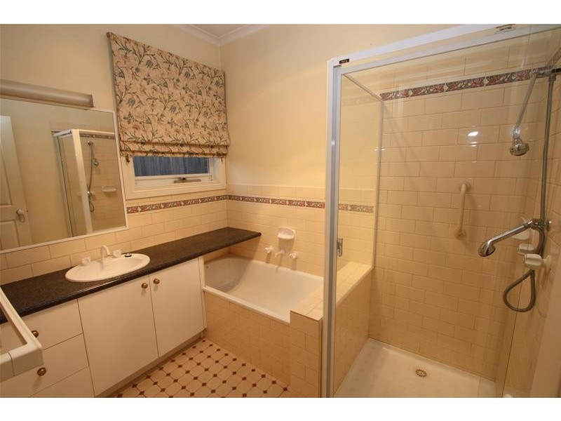 2/14 Hobart Street, Ringwood VIC 3134