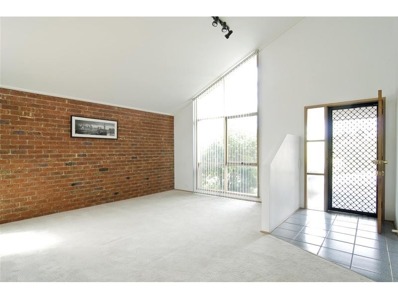 12 Riversdale Crescent, Darley VIC 3340