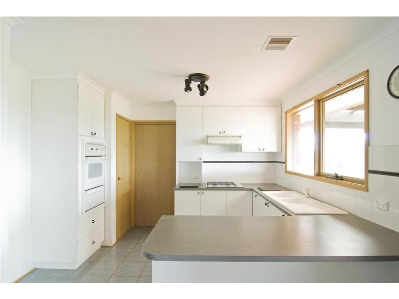 12 Riversdale Crescent, Darley VIC 3340