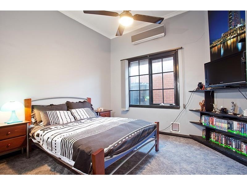 12 Sydenham Street, Seddon VIC 3011