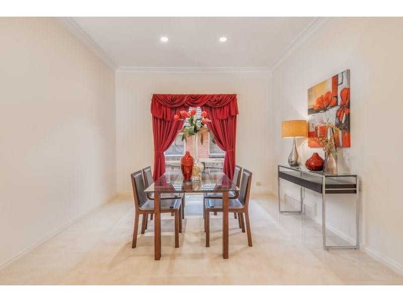 8 Brazilia Drive, Glen Waverley VIC 3150