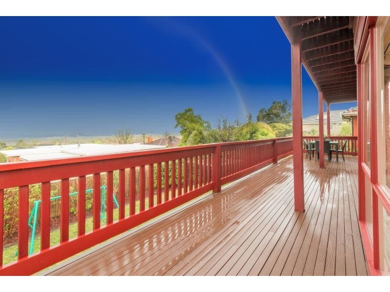 8 Brazilia Drive, Glen Waverley VIC 3150