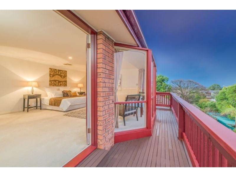 8 Brazilia Drive, Glen Waverley VIC 3150