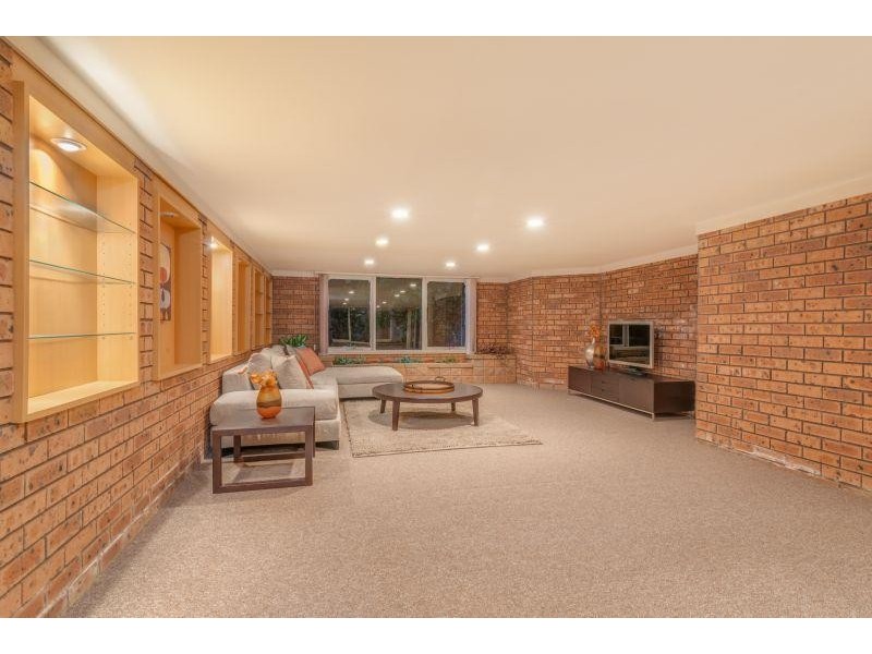 8 Brazilia Drive, Glen Waverley VIC 3150