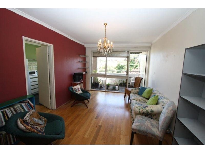 2/66-68 Chapel Street, St Kilda VIC 3182