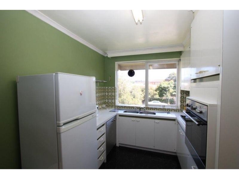 2/66-68 Chapel Street, St Kilda VIC 3182