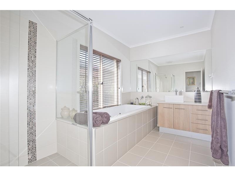 7 Lemongrass Circuit, Point Cook VIC 3030