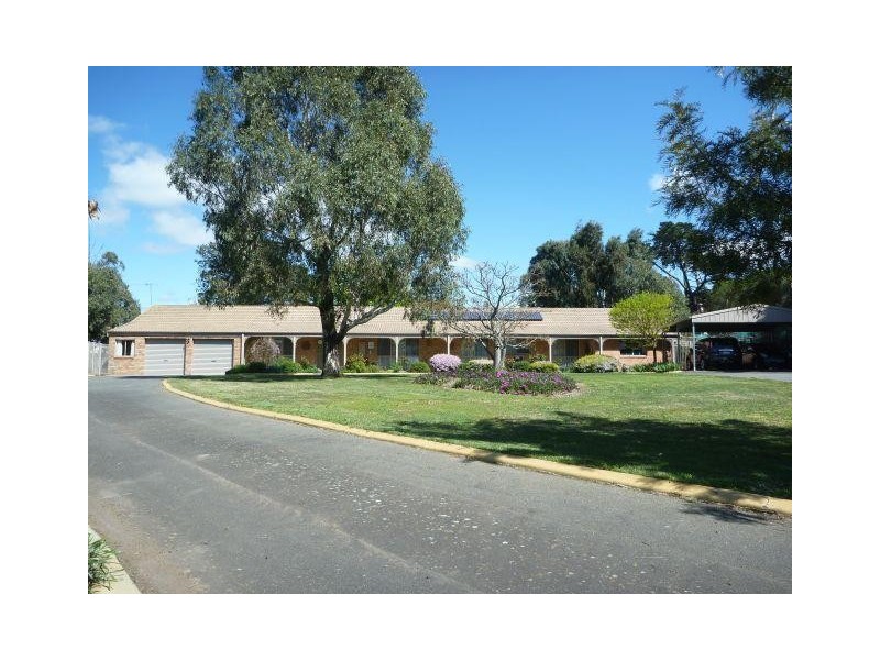 8 Cahill Court, Wallan VIC 3756