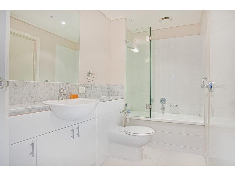 2002/14 Kavanagh Street, Southbank VIC 3006