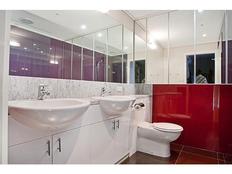 2002/14 Kavanagh Street, Southbank VIC 3006