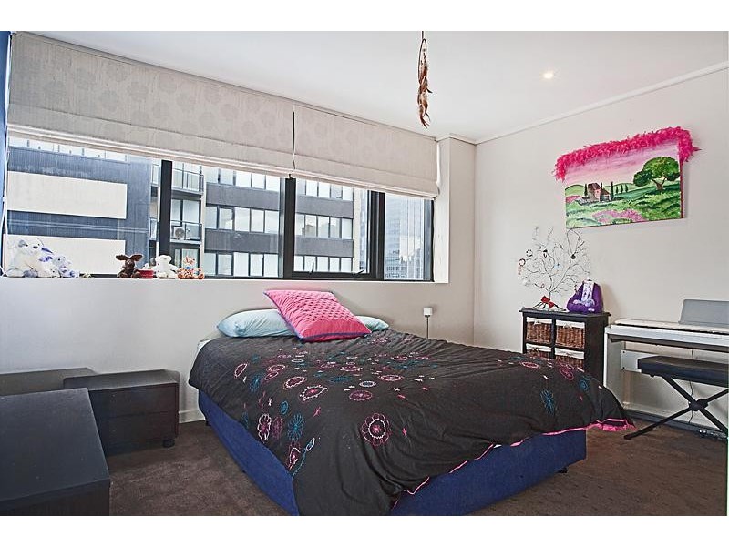 2002/14 Kavanagh Street, Southbank VIC 3006