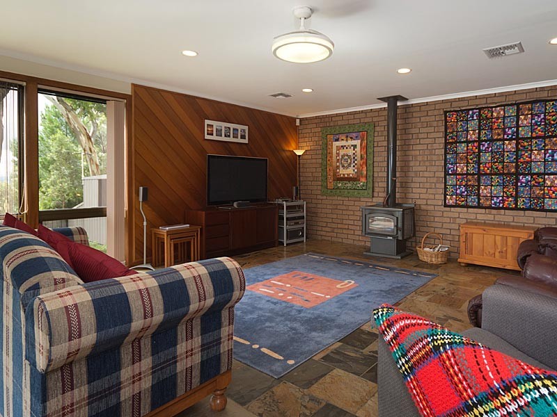 13 Charlson Rise, Happy Valley SA 5159