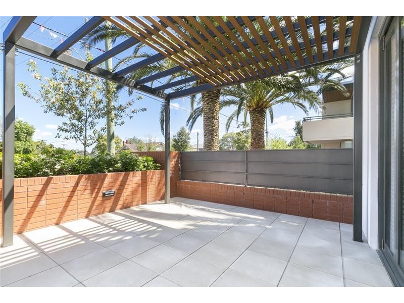 60a Kambrook Road, Caulfield VIC 3162