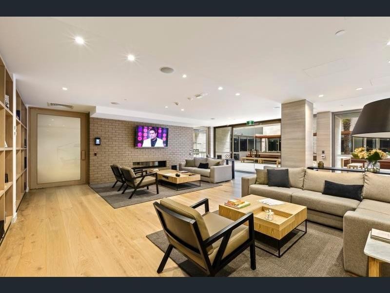 60a Kambrook Road, Caulfield VIC 3162