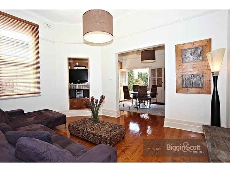 24 Newry Street, Windsor VIC 3181