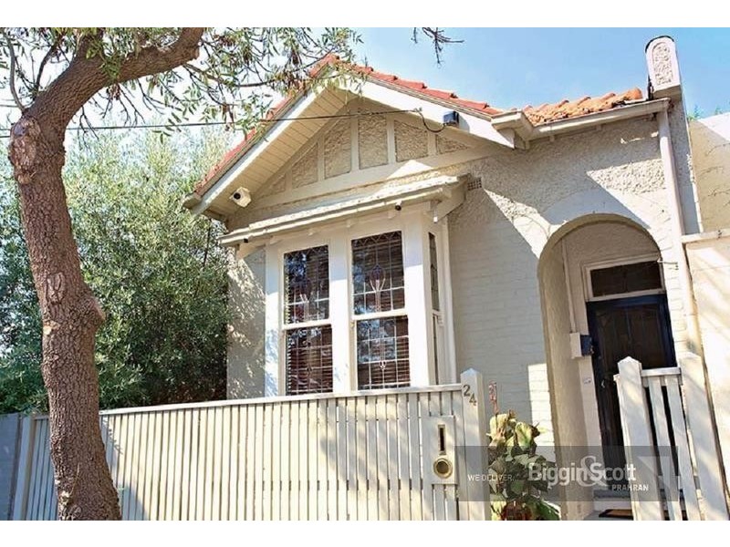 24 Newry Street, Windsor VIC 3181