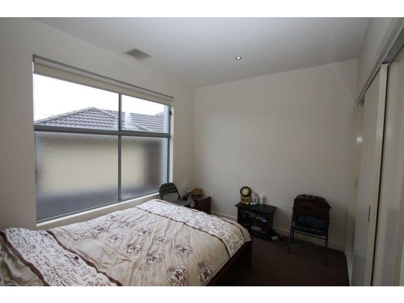 69 Stenhouse  Avenue, Brooklyn VIC 3012