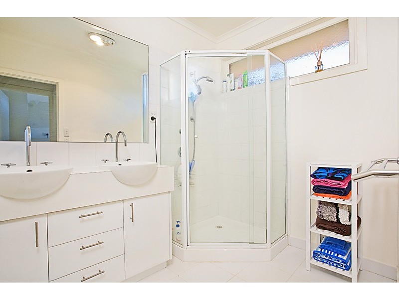 1/77 Wetherby Road, Doncaster VIC 3108