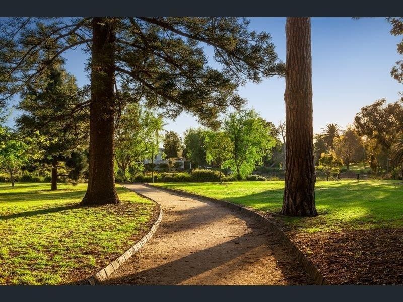 14/19 Landcox Street, Brighton East VIC 3187