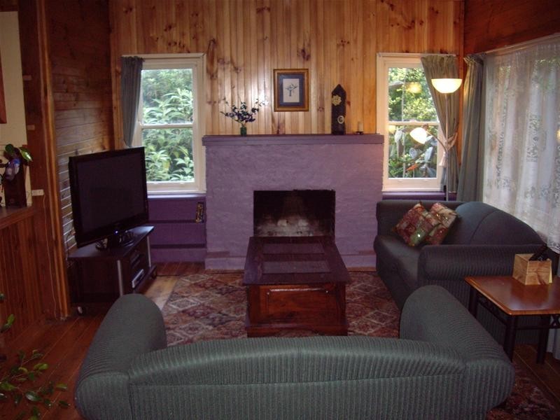 36 Monbulk  Road, Belgrave VIC 3160