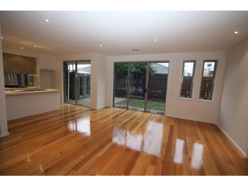 4/13 David Street, Altona VIC 3018