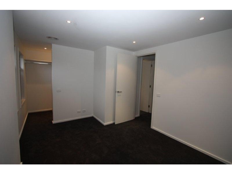 4/13 David Street, Altona VIC 3018