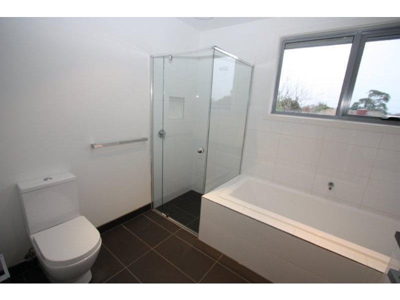 4/13 David Street, Altona VIC 3018